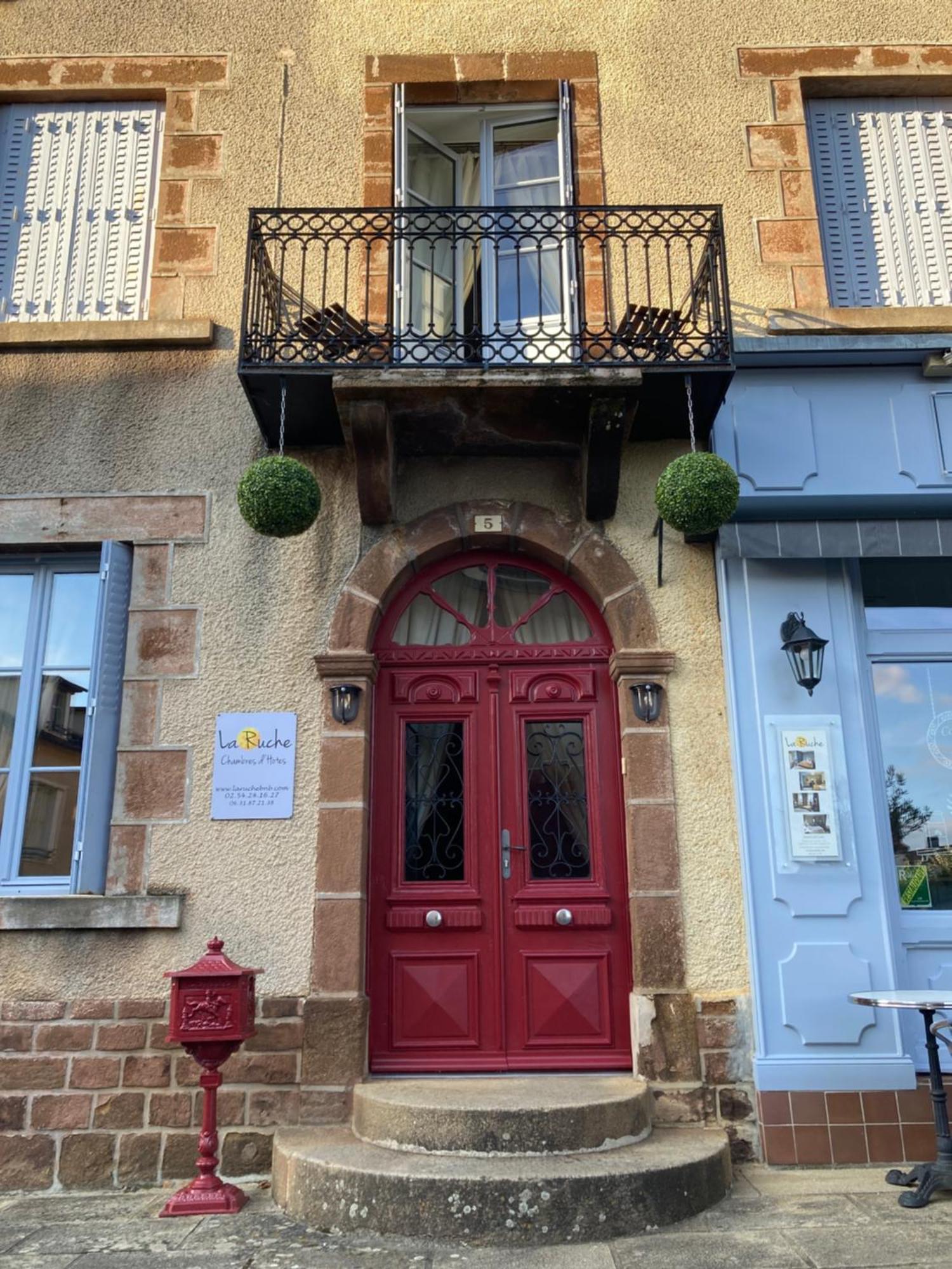 Bed and Breakfast La Ruche Chaillac Exterior foto